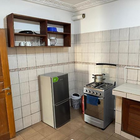 Appartements Modernes, Wifi, Tv - Yaounde, Omnisports Exterior foto
