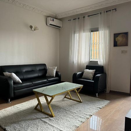 Appartements Modernes, Wifi, Tv - Yaounde, Omnisports Exterior foto